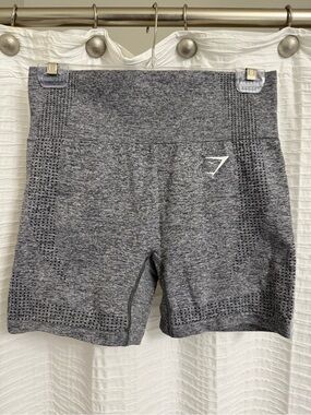 Gymshark Seamless High-Waist Heather Gray Biker Shorts